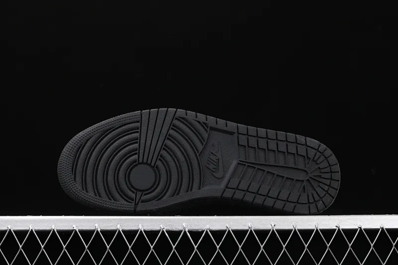 All categories Air Jordan Jordan series basketball shoes Air Jordan 1 Mid CLOT x Air Jordan 1 Mid "Fearless" AJ1 Joe 1 mid-top black silk CU2804-300